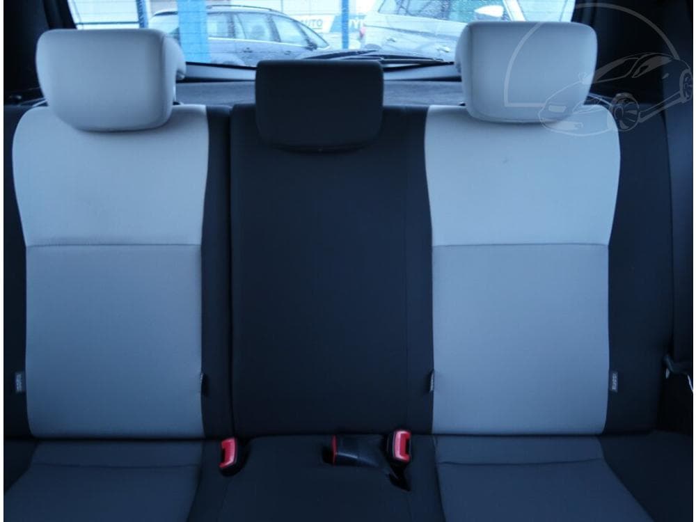 2016 Toyota YARIS - 19