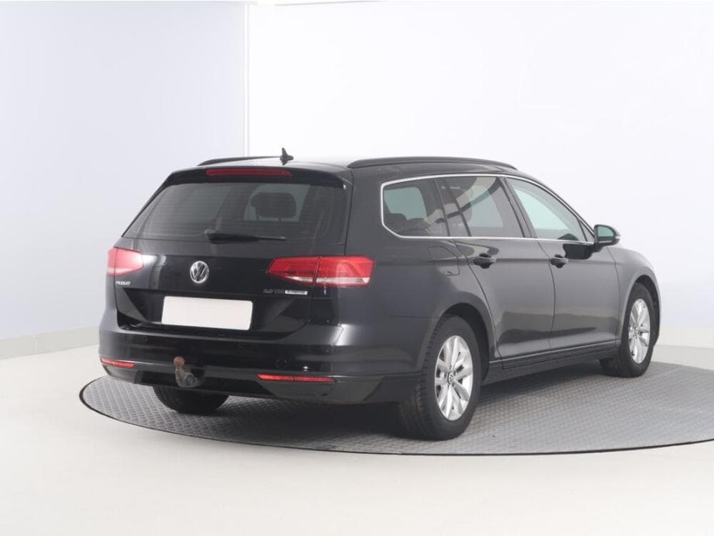 2015 Volkswagen PASSAT - 5