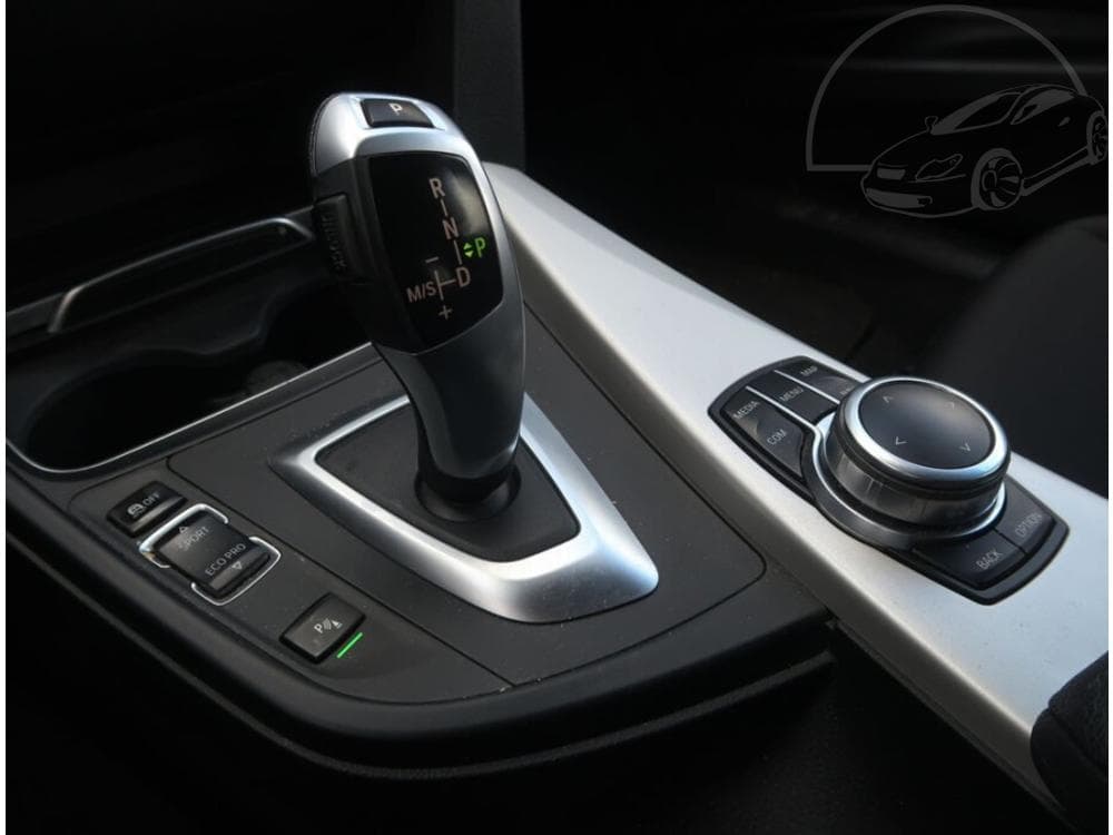 2018 BMW 3-Series - 13