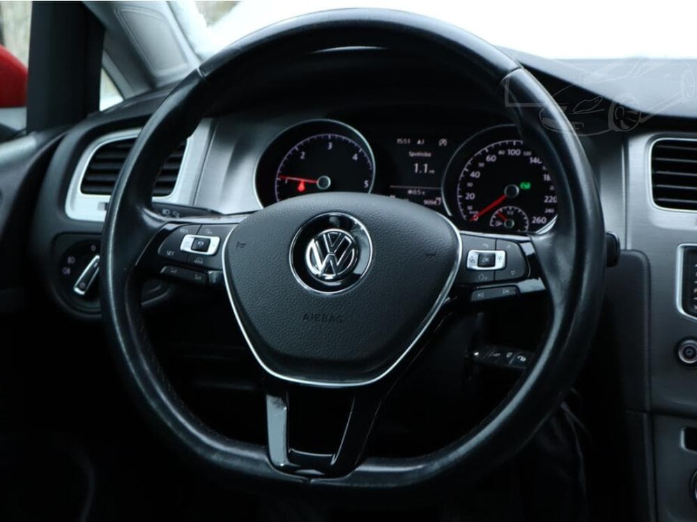 2015 Volkswagen GOLF - 25
