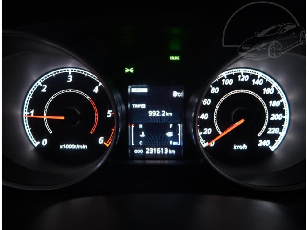 2011 Mitsubishi OUTLANDER - 11