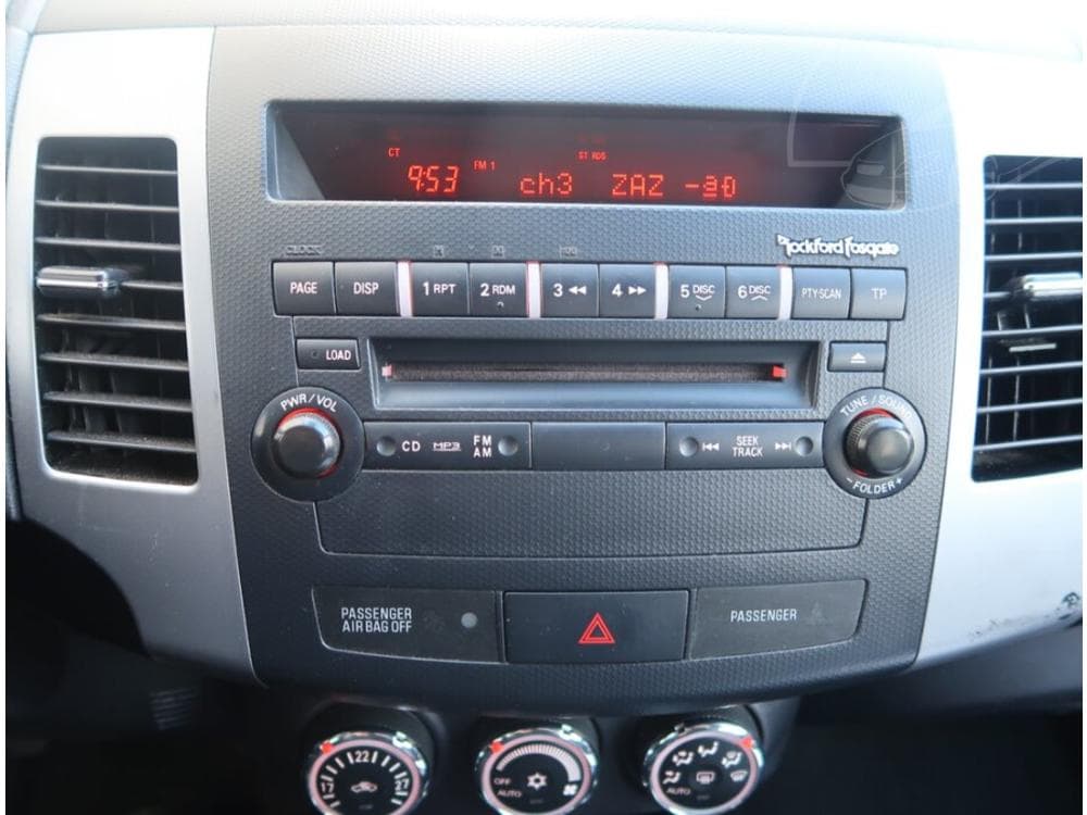 2011 Mitsubishi OUTLANDER - 12