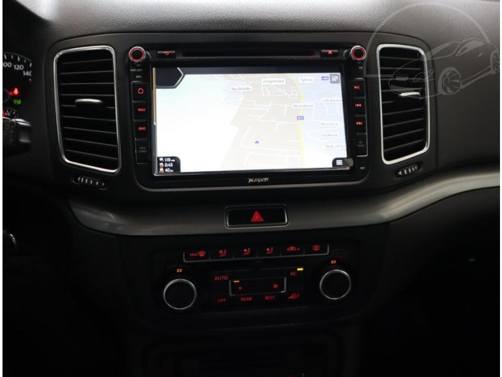 2012 Volkswagen Sharan - 12