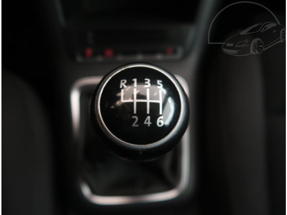 2010 Volkswagen Tiguan - 25