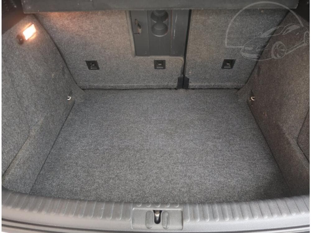 2010 Volkswagen Tiguan - 27