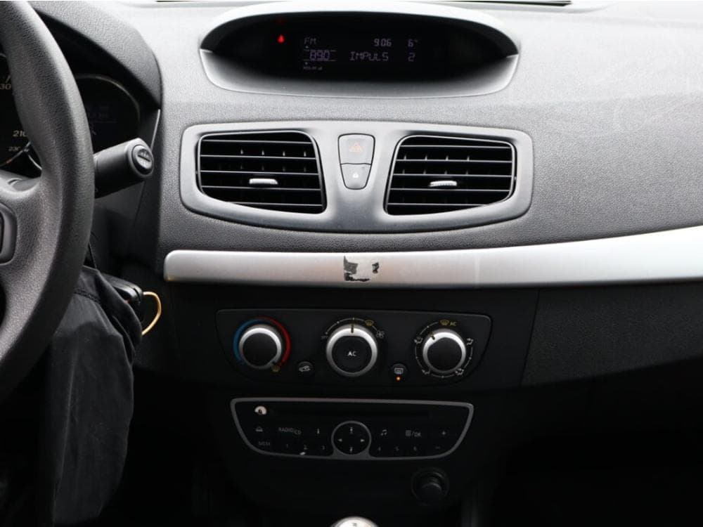 2012 Renault FLUENCE - 10