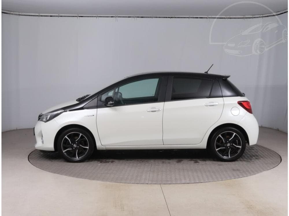 2016 Toyota YARIS - 5