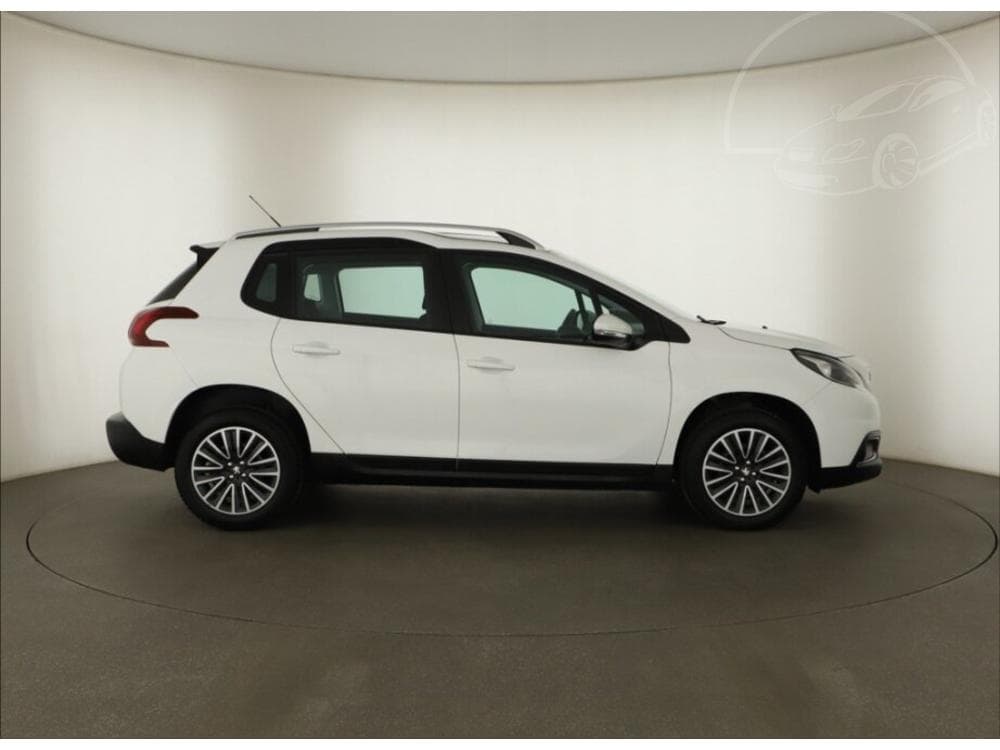 2019 Peugeot 2008 - 6
