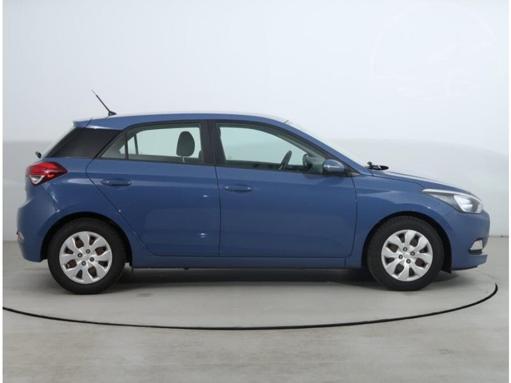 2016 Hyundai i20 - 6