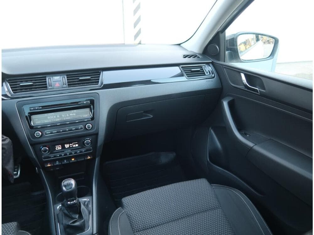 2014 Škoda RAPID - 8