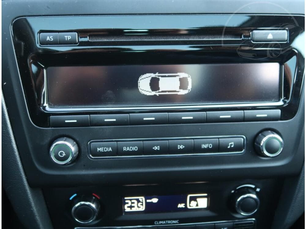 2014 Škoda RAPID - 14