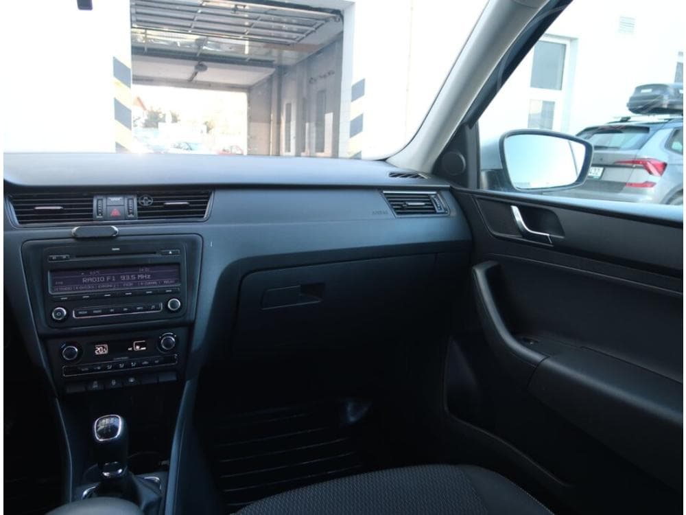 2013 Škoda RAPID - 8