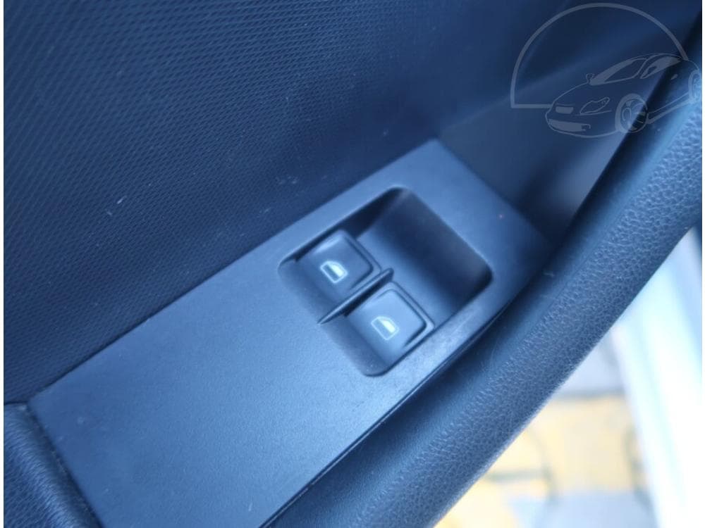 2013 Škoda RAPID - 15