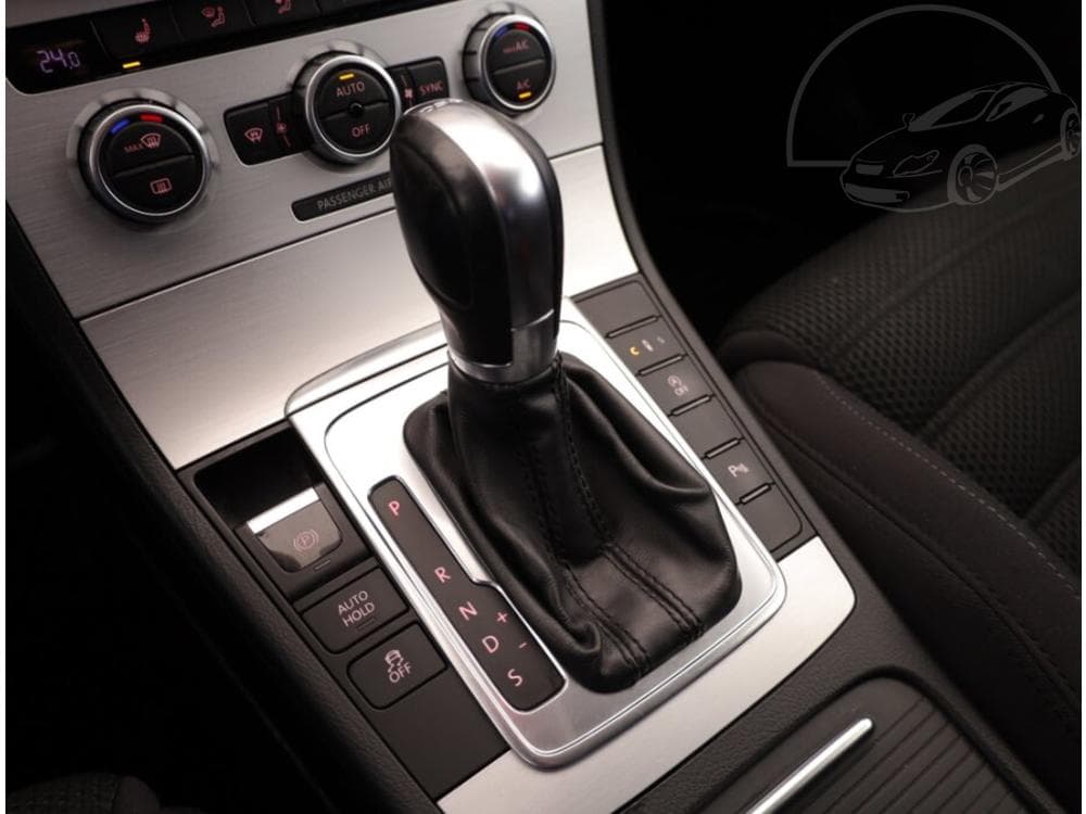 2013 Volkswagen CC - 11
