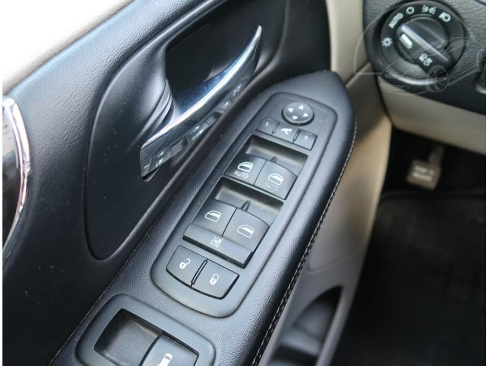 2012 Lancia VOYAGER - 15