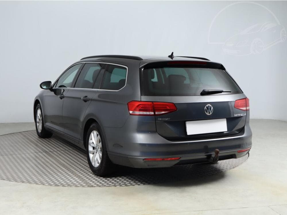 2016 Volkswagen PASSAT - 4