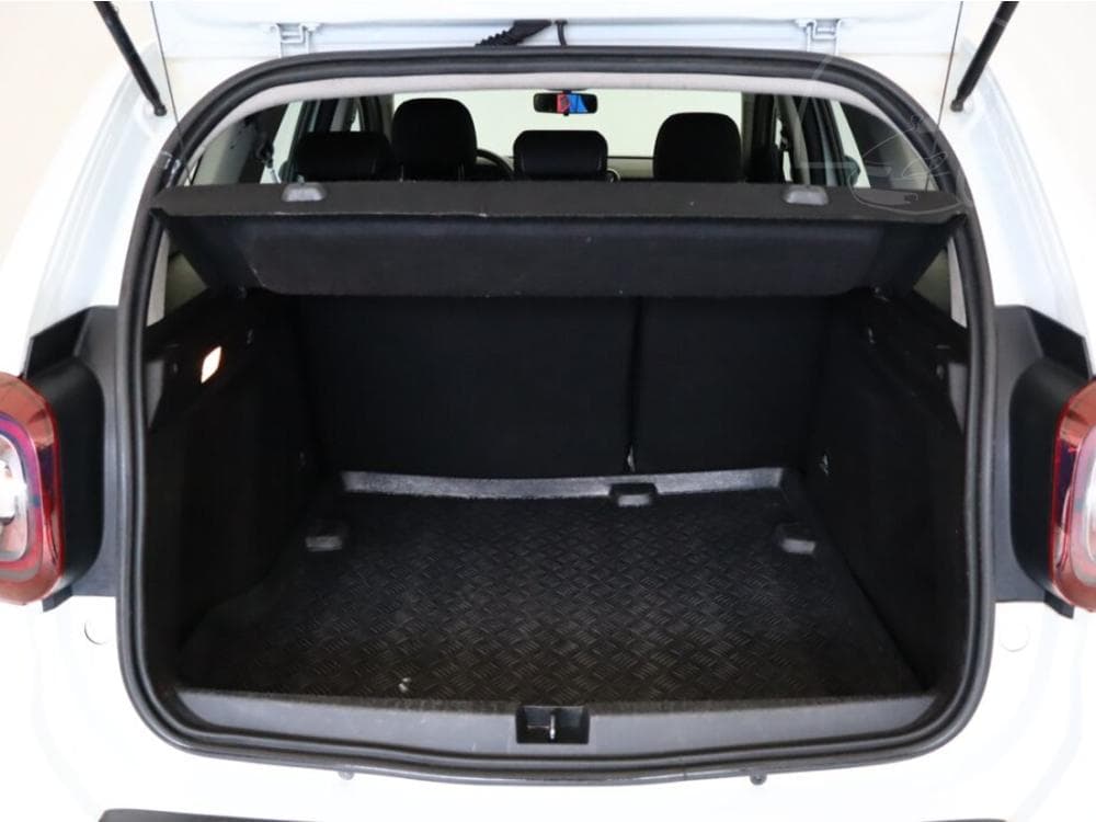 2021 Dacia DUSTER - 11
