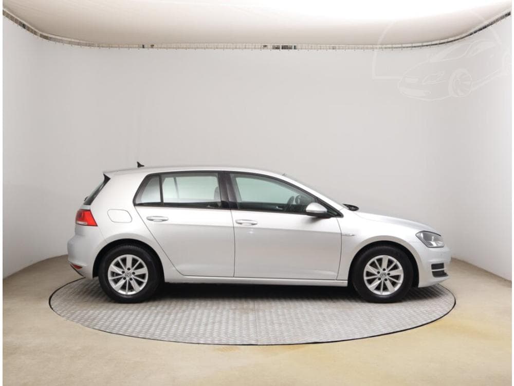 2016 Volkswagen Golf - 6