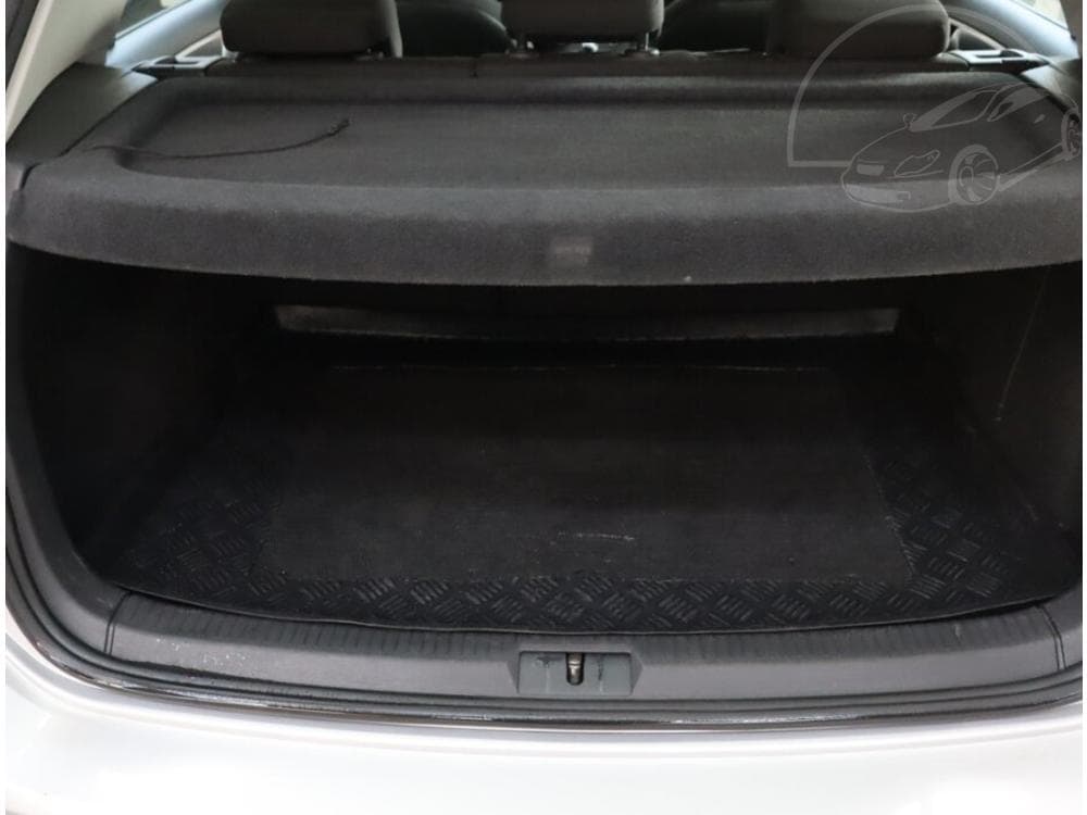 2016 Volkswagen Golf - 14