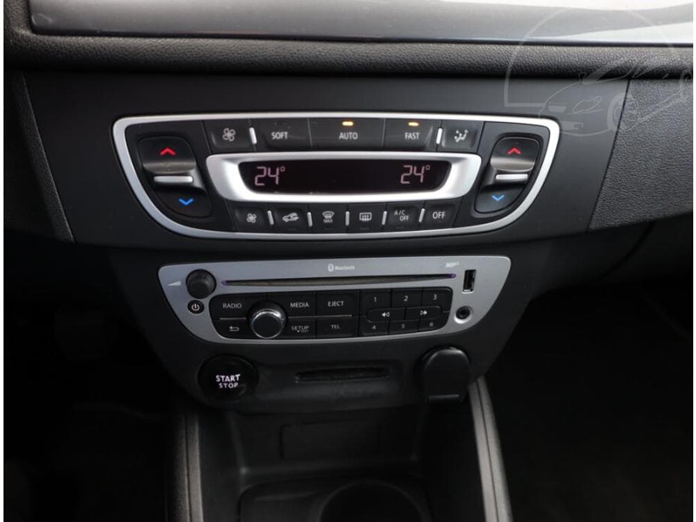 2016 Renault MEGANE - 10