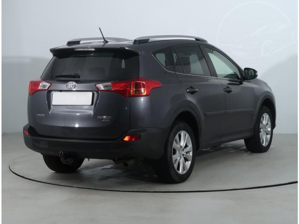 2013 Toyota RAV4 - 13