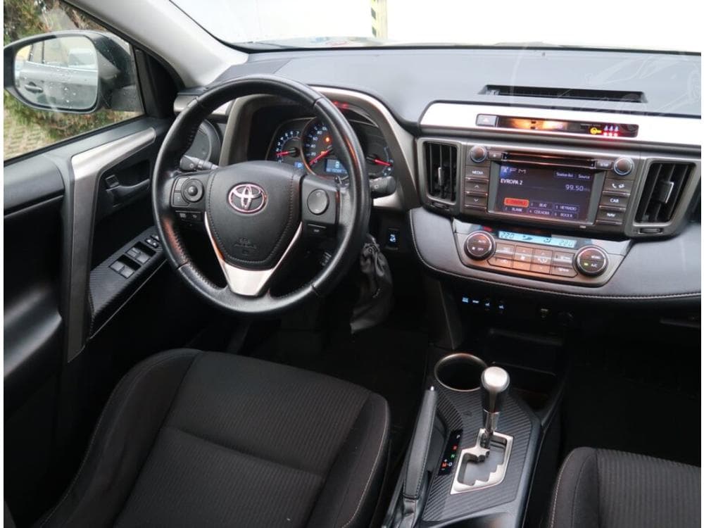2013 Toyota RAV4 - 19