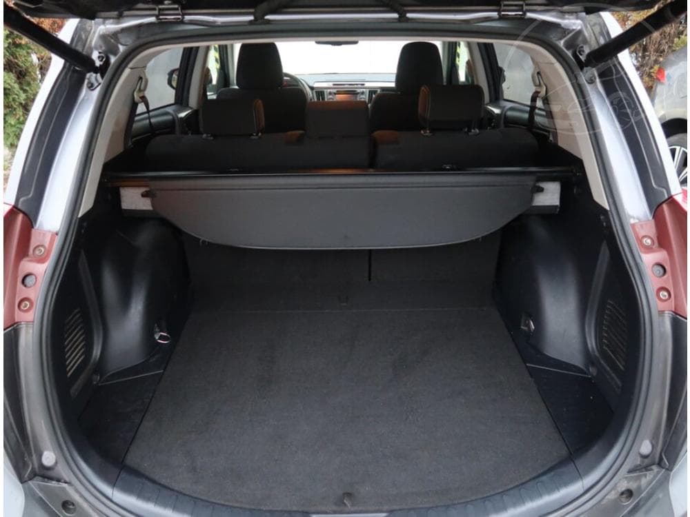 2013 Toyota RAV4 - 40