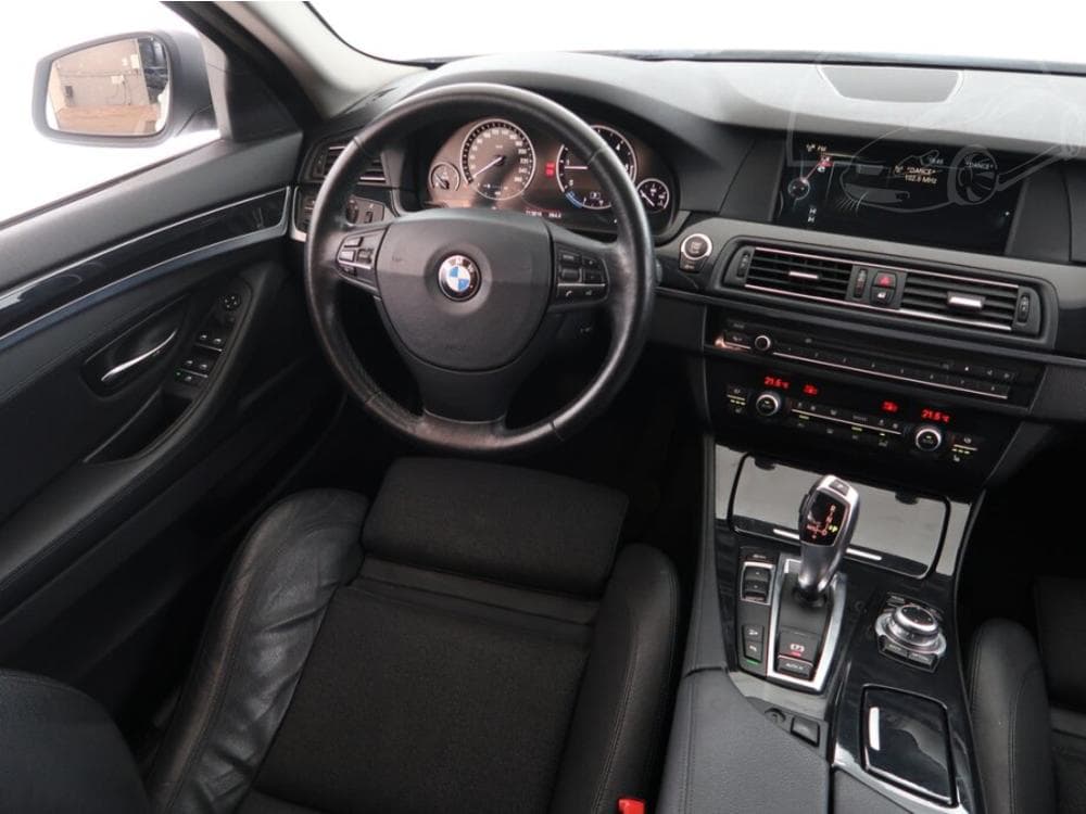 2013 BMW 5-Series - 7