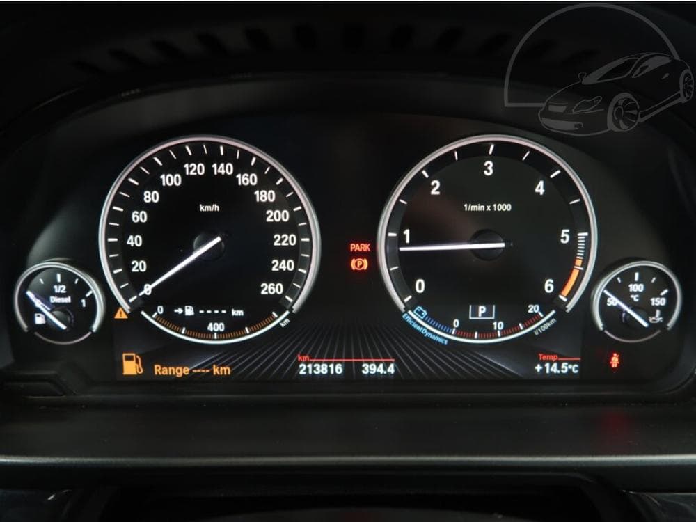 2013 BMW 5-Series - 11