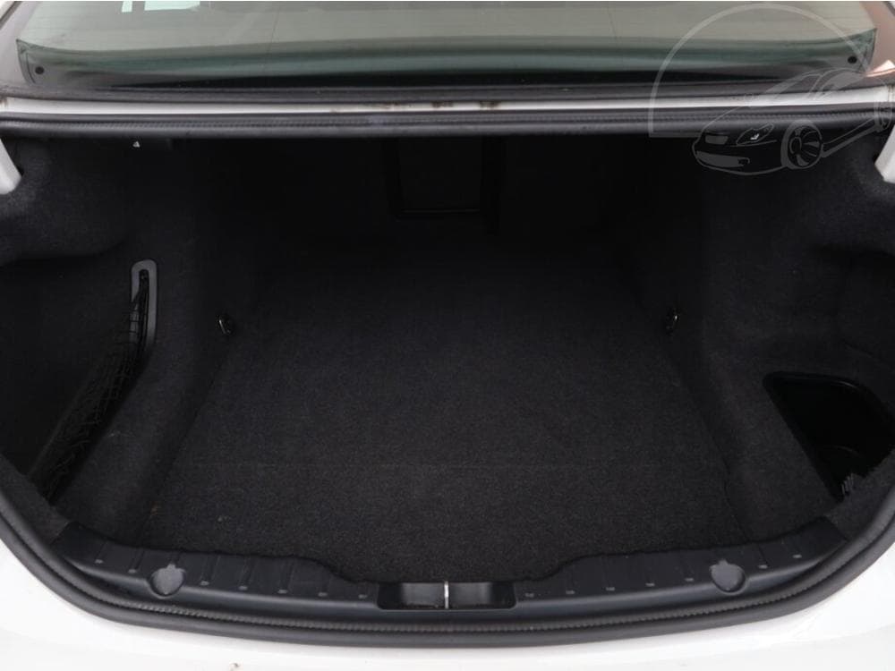 2013 BMW 5-Series - 14