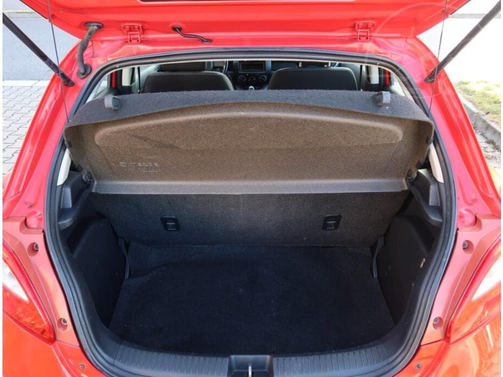 2009 Mazda 2 - 13