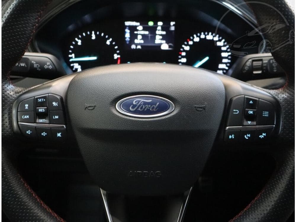 2020 Ford FOCUS - 12