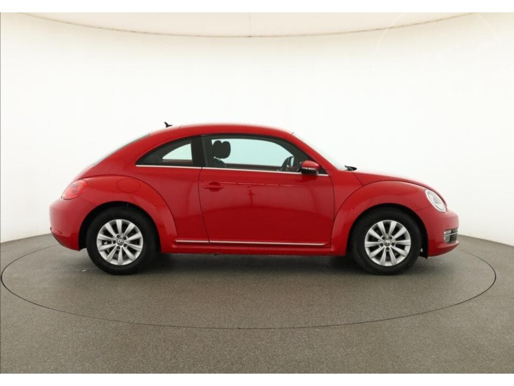 2012 Volkswagen BEETLE - 6