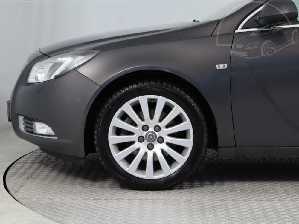 2013 Opel INSIGNIA - 13