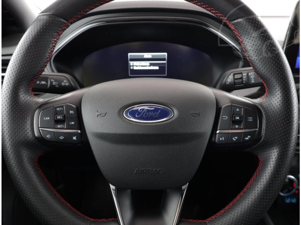 2021 Ford Focus - 8