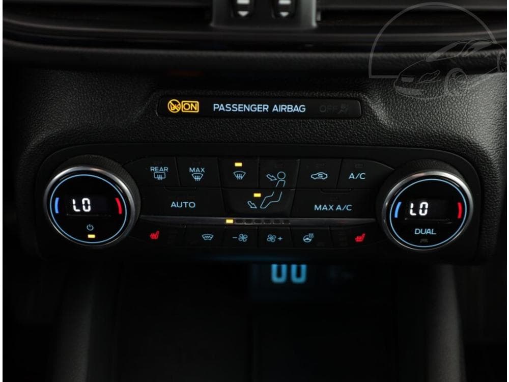 2021 Ford Focus - 13