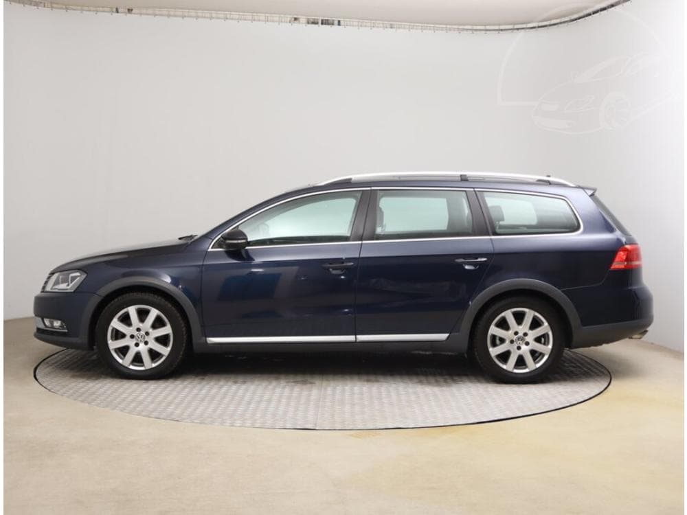 2012 Volkswagen PASSAT - 3