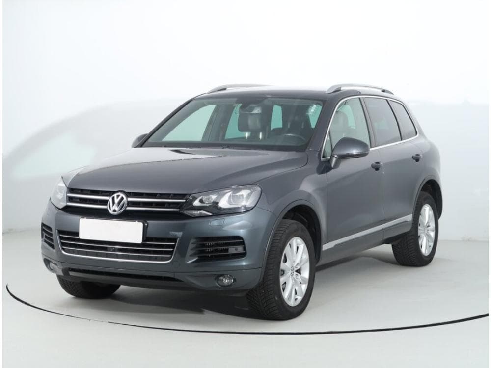 2012 Volkswagen Touareg - 2