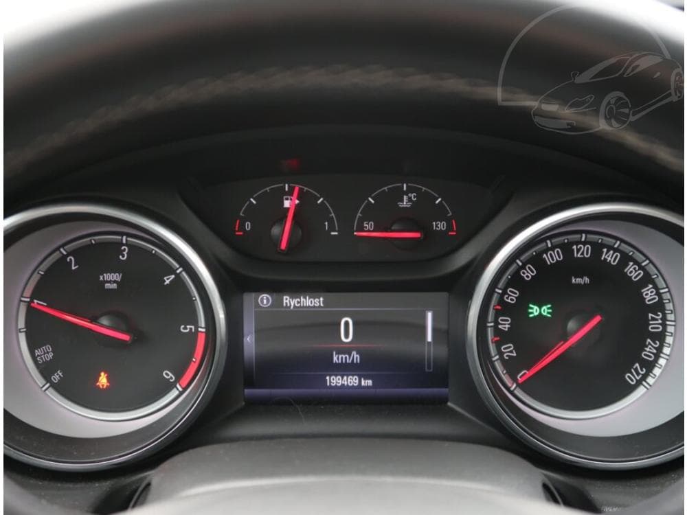 2017 Opel Insignia - 11