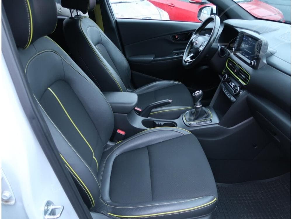 2018 Hyundai KONA - 17