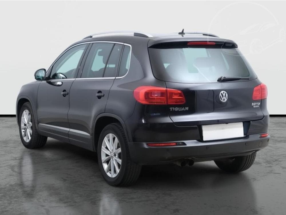 2012 Volkswagen TIGUAN - 4