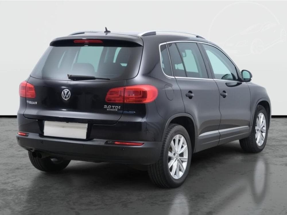 2012 Volkswagen TIGUAN - 5