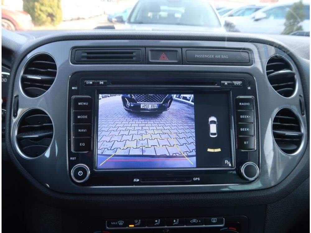 2012 Volkswagen TIGUAN - 15