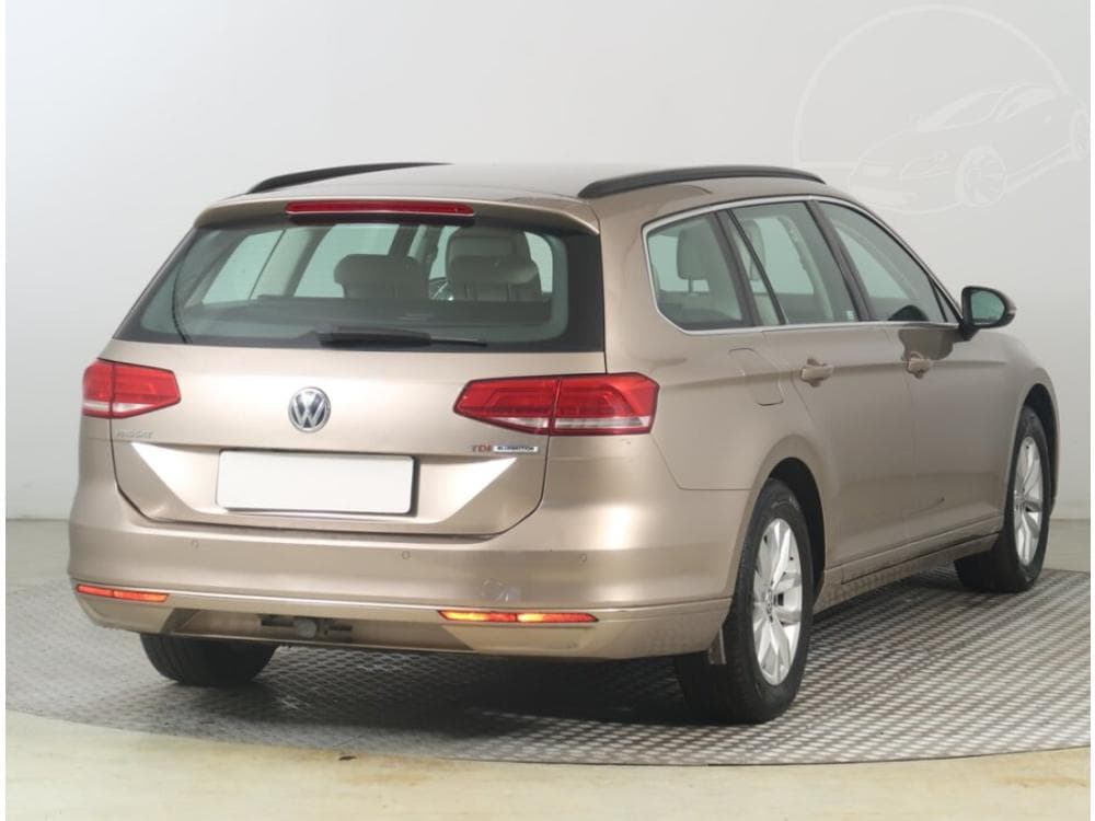 2016 Volkswagen PASSAT - 21