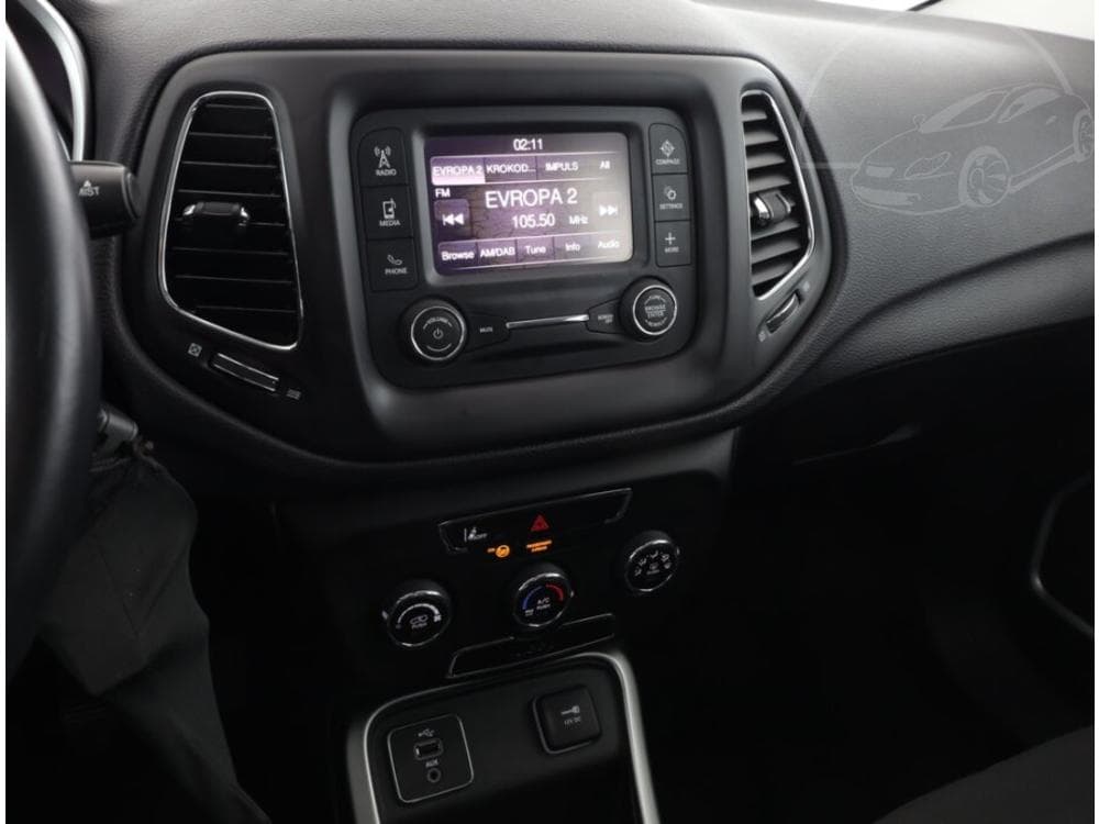 2018 Jeep COMPASS - 19