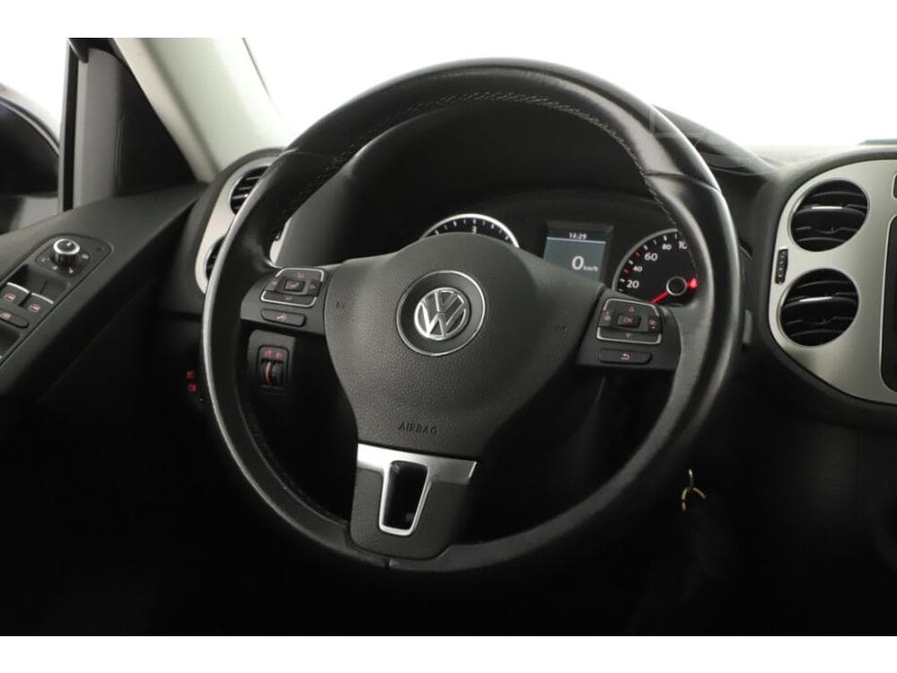 2013 Volkswagen Tiguan - 23