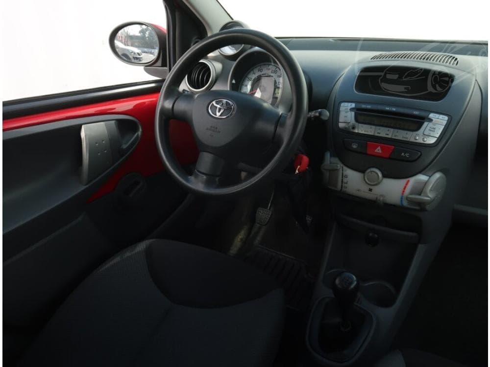2006 Toyota Aygo - 13
