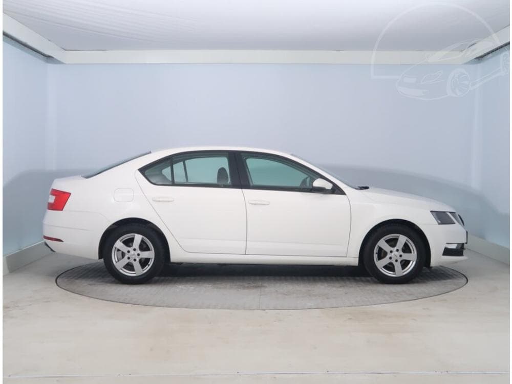2017 Škoda OCTAVIA - 11