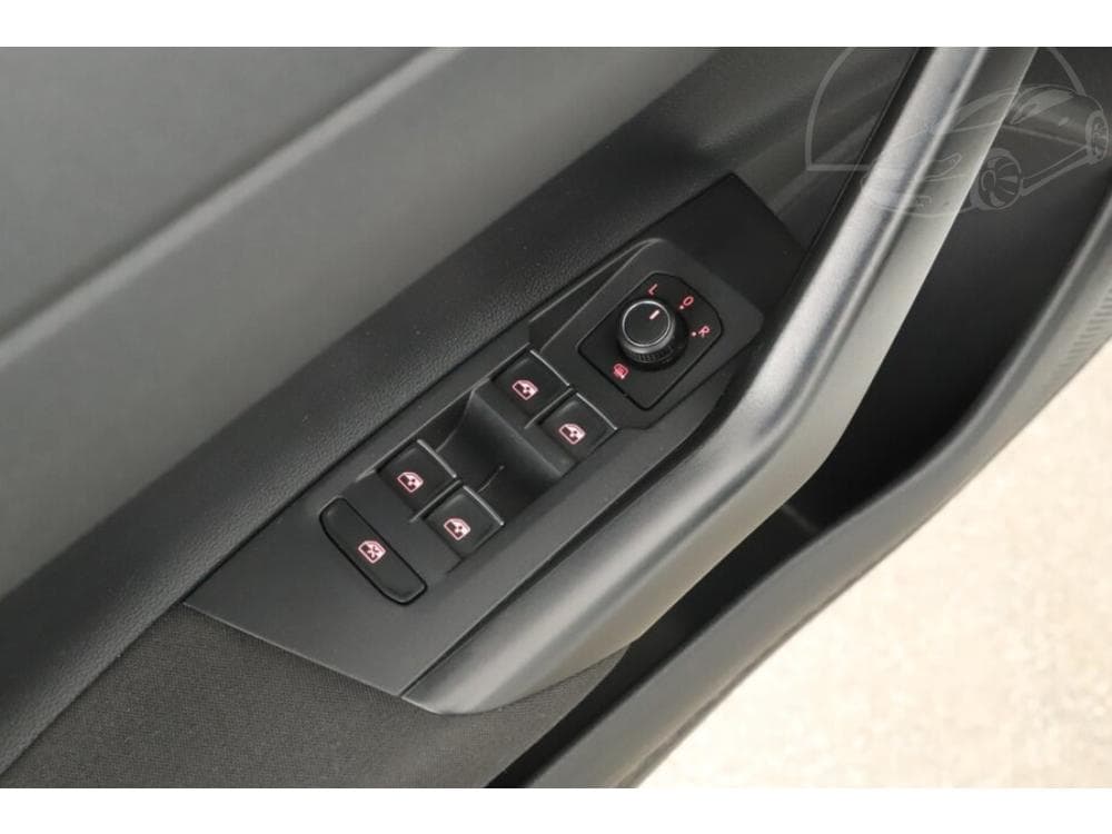 2019 Volkswagen POLO - 40