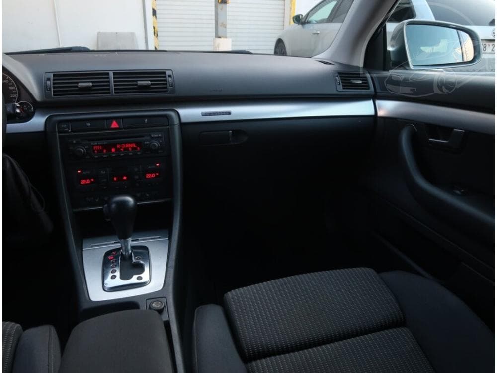 2005 Audi A4 - 8